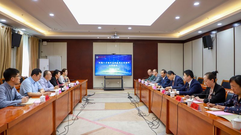在对比会计网课平台的通过率时，可以从以下几个方面进行：